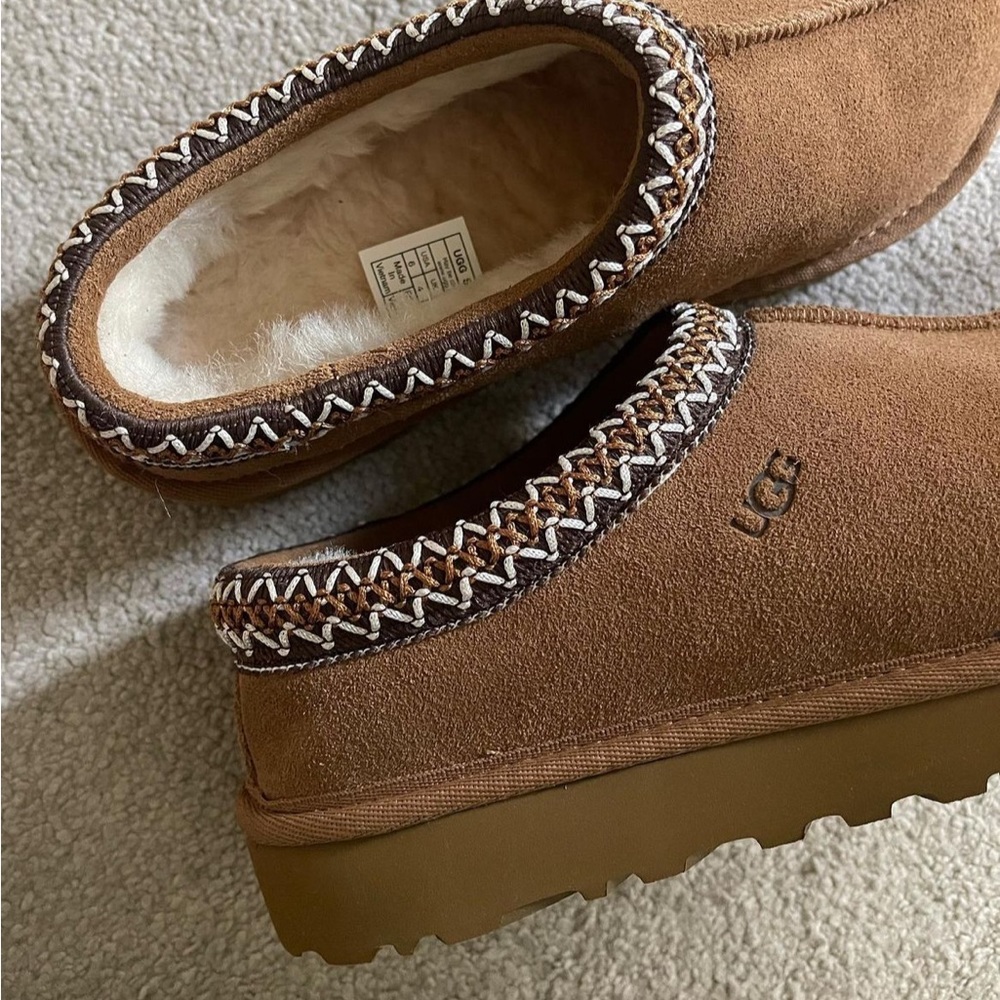 NWT UGG Tasman in Chestnut/Brown Sheepskin Fur Slippers | Fall Closet Staple - Picture 2 of 8